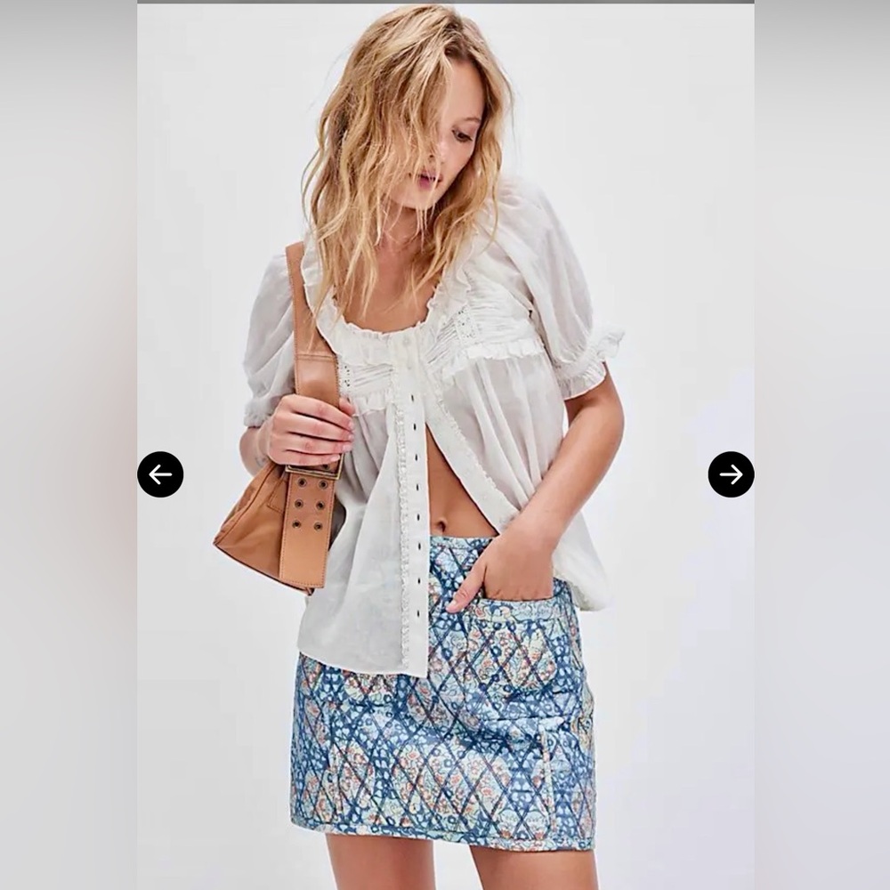 Free People Darla Quilted Mini Skirt Slim A Line Fit w/Floral Design Size 10